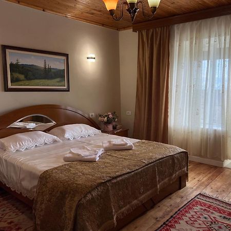 Garden Villa Guni Krujë エクステリア 写真