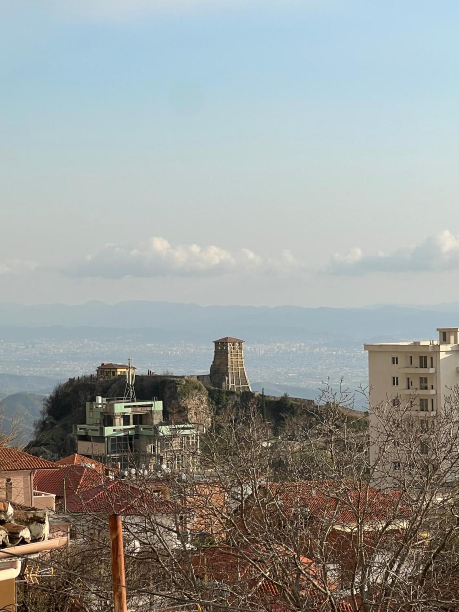 Garden Villa Guni Krujë エクステリア 写真