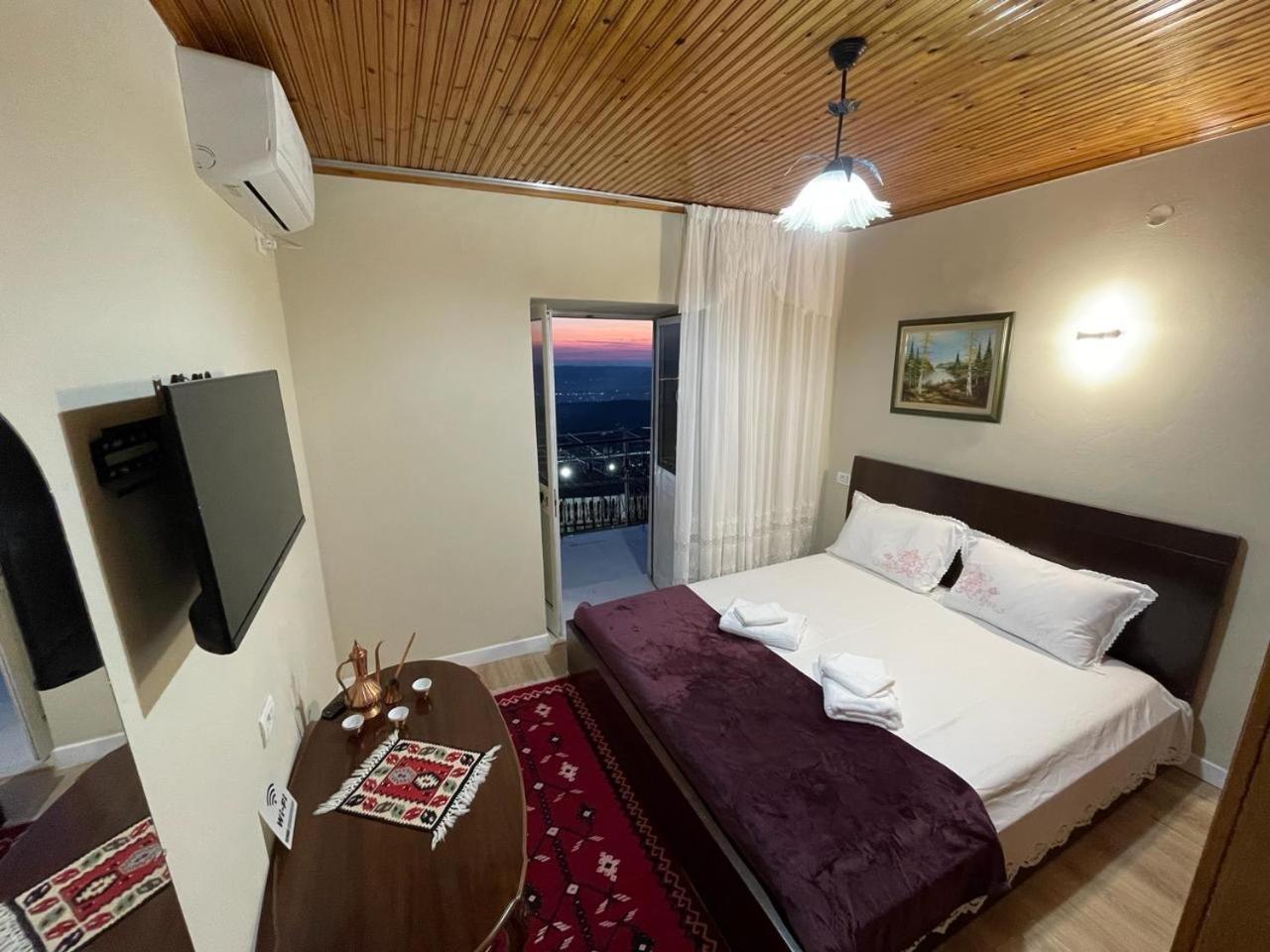 Garden Villa Guni Krujë エクステリア 写真
