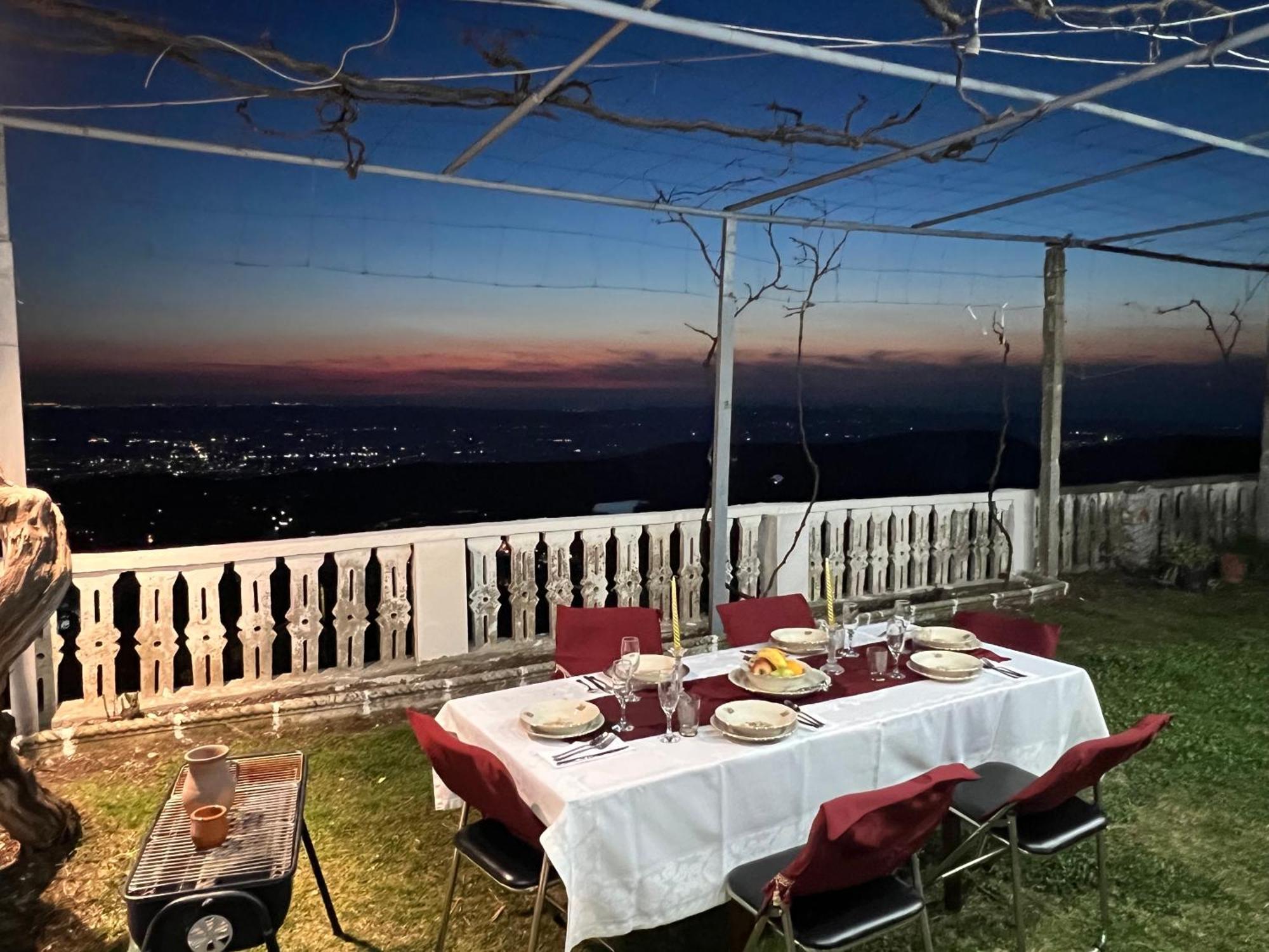 Garden Villa Guni Krujë エクステリア 写真