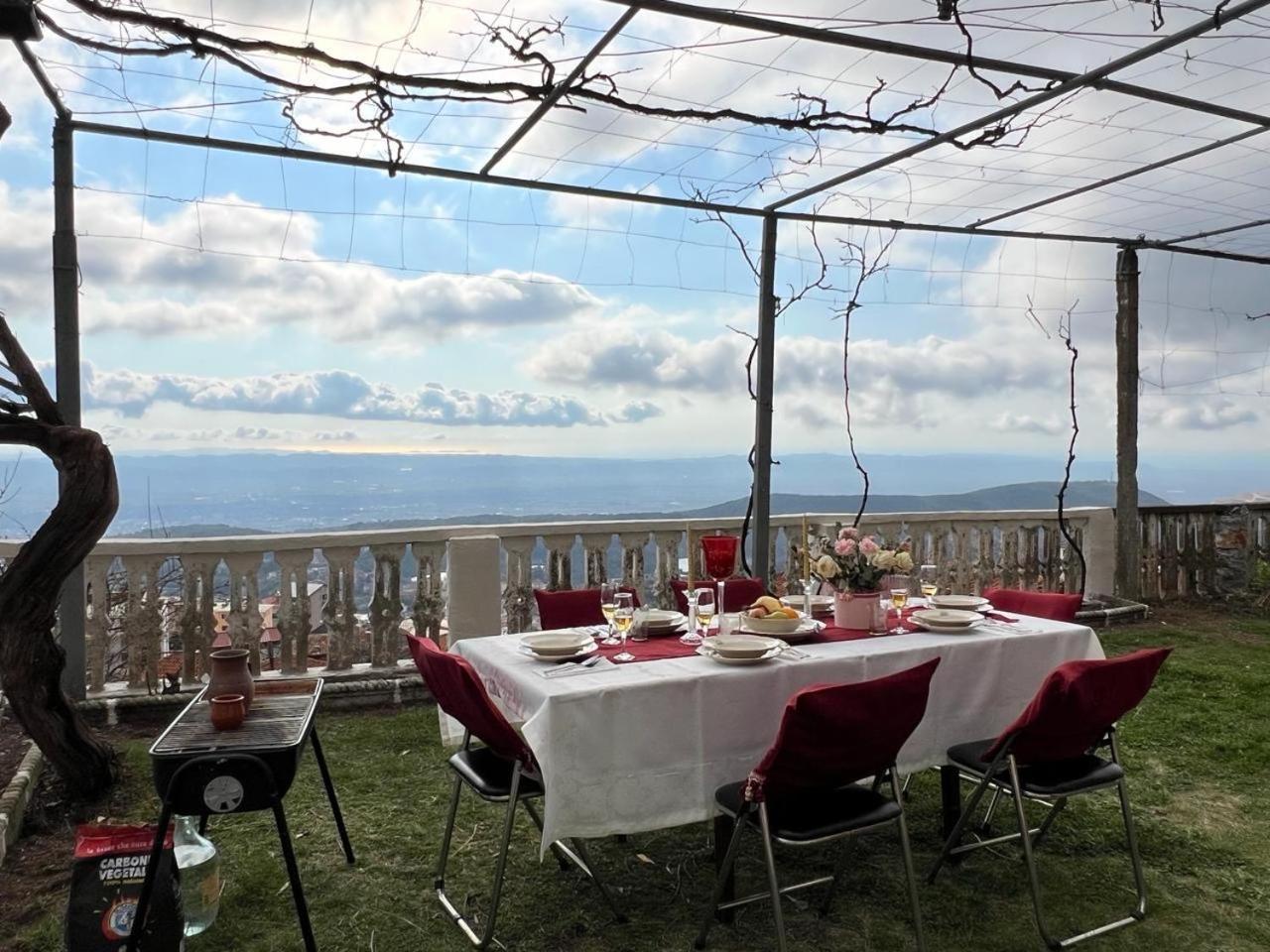 Garden Villa Guni Krujë エクステリア 写真