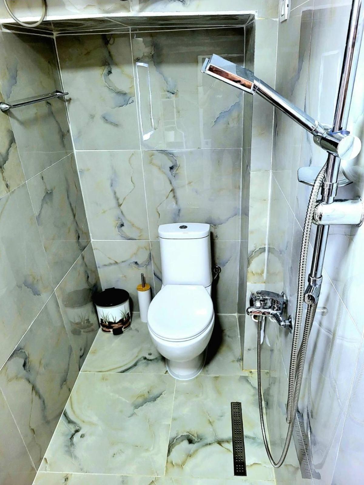 Garden Villa Guni Krujë エクステリア 写真
