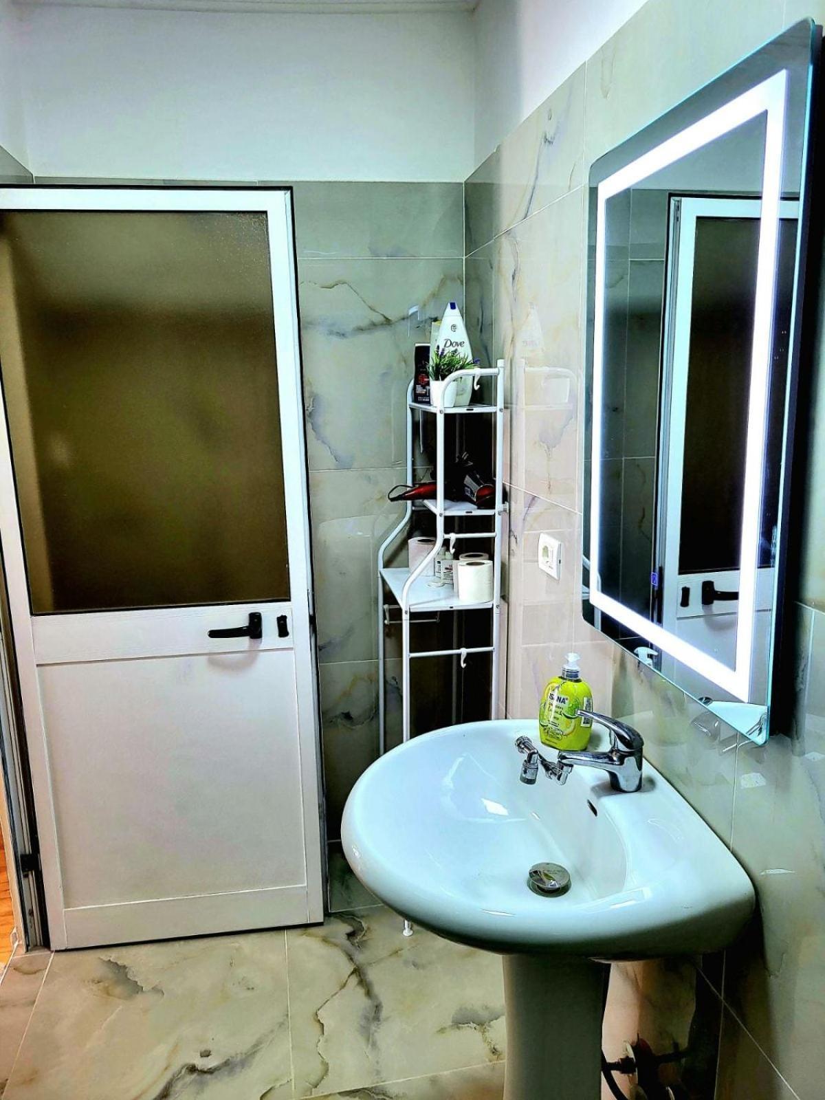 Garden Villa Guni Krujë エクステリア 写真