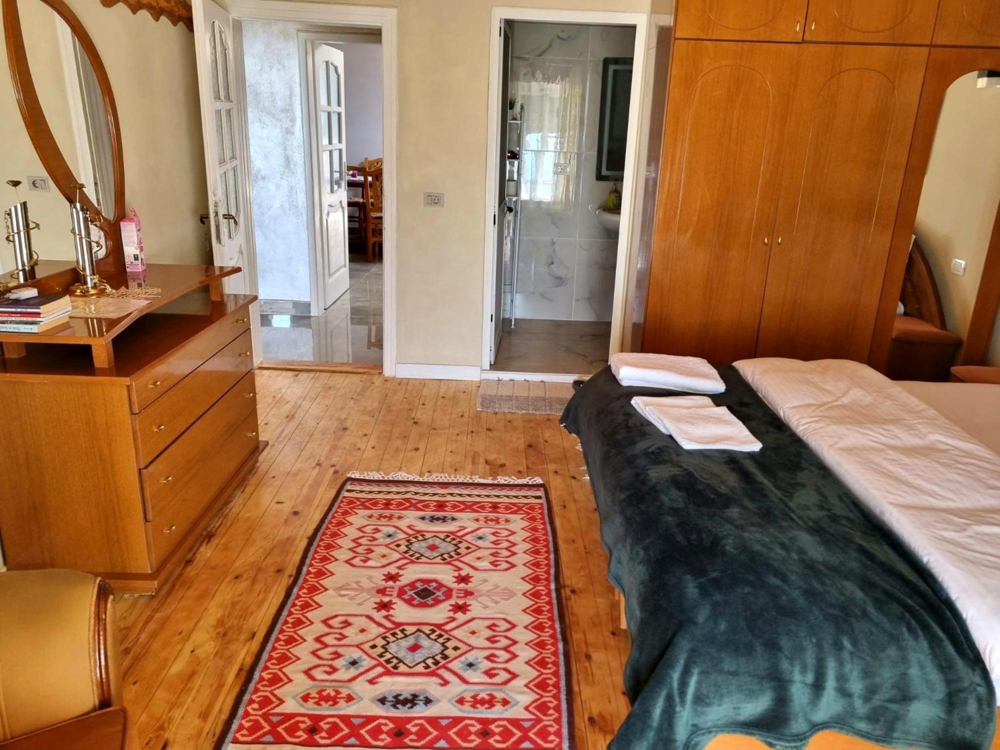 Garden Villa Guni Krujë エクステリア 写真