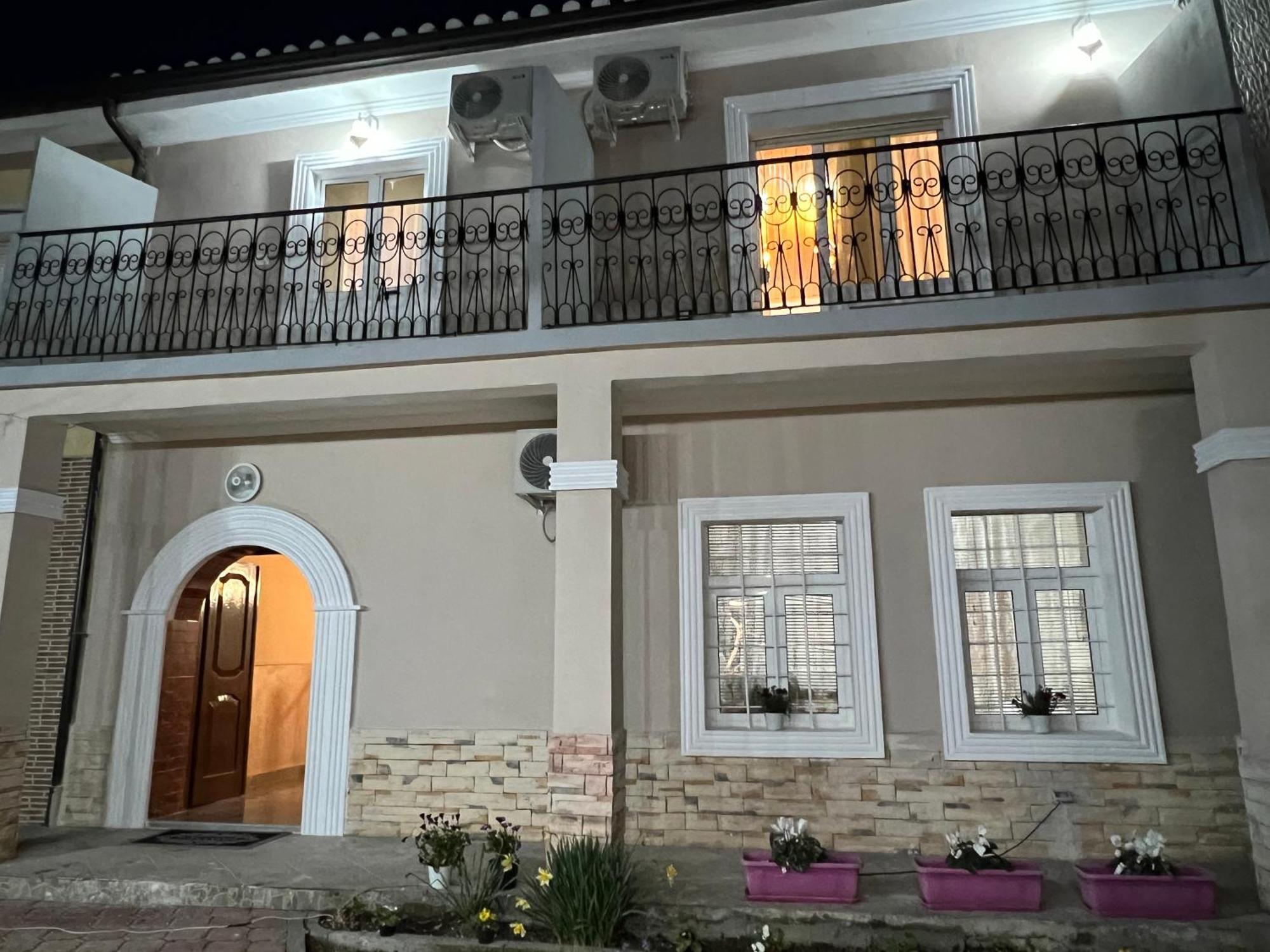 Garden Villa Guni Krujë エクステリア 写真